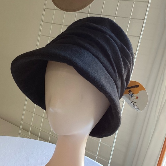 Fleece Cloche Hat Ladies Small NWT - Picture 5 of 8